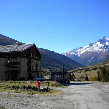 Mercier * Lanslevillard